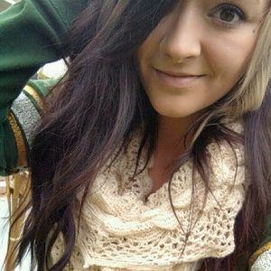 Meet your Posher, Anna